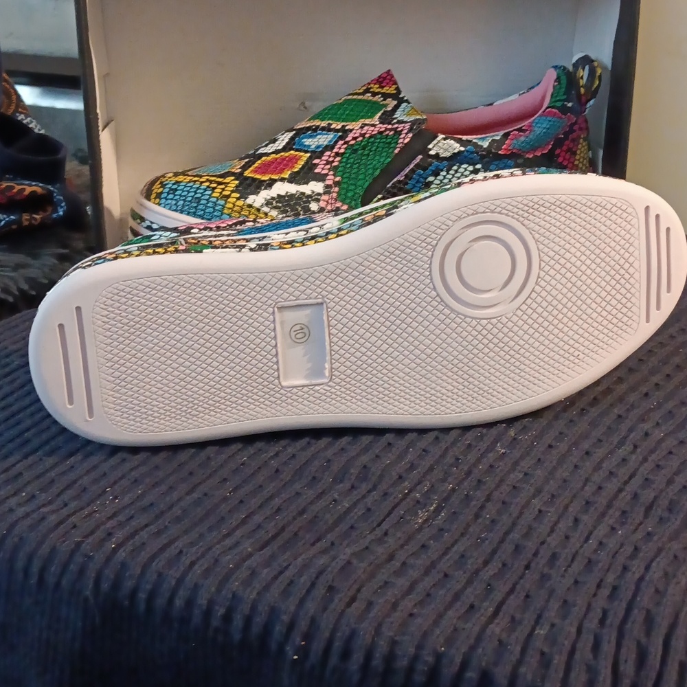 Lilian Multi Colored Snake Shoes Size 10 - Picture 3 of 9